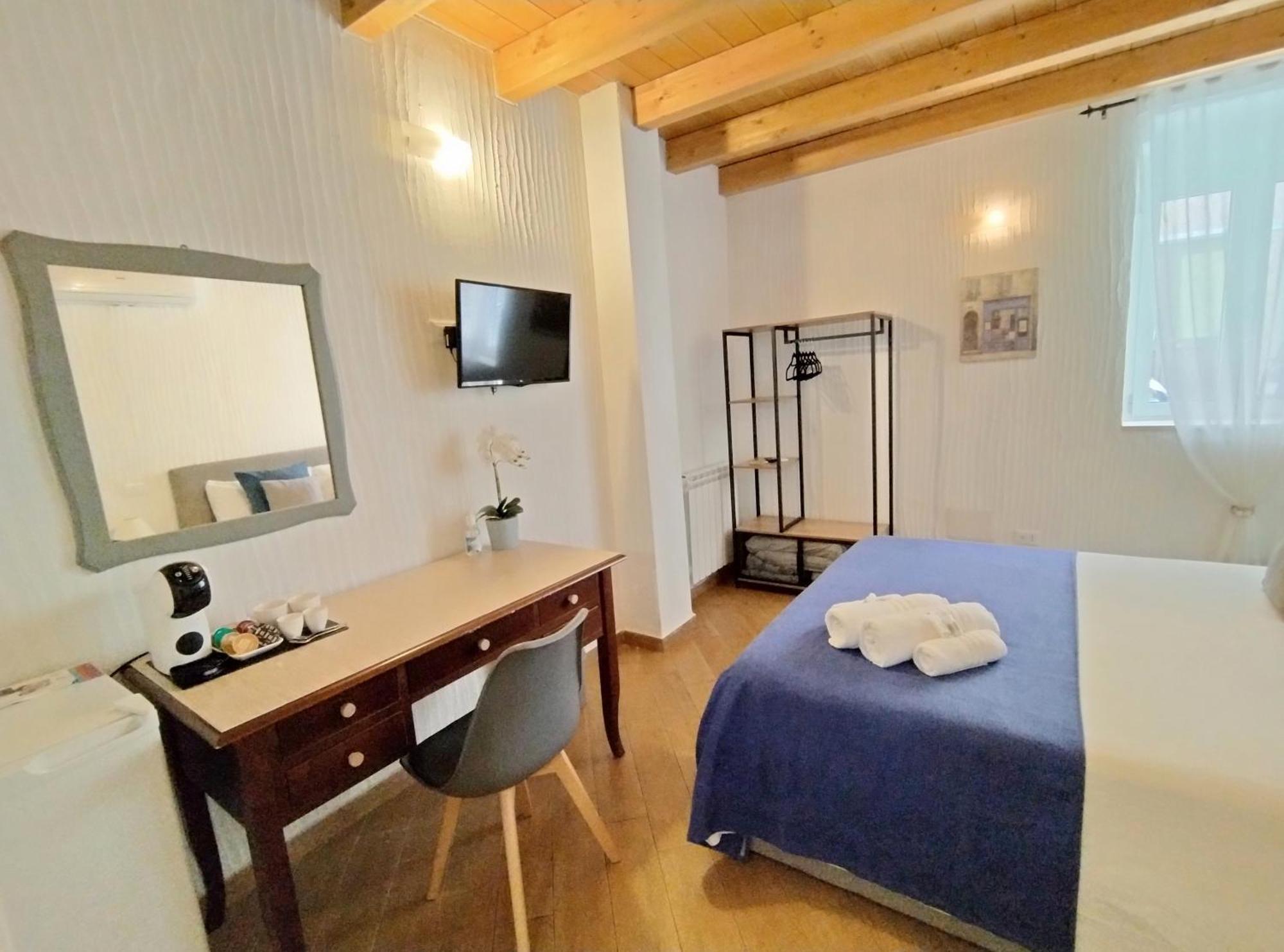 Holmann Suite & Rooms Olbia Bagian luar foto